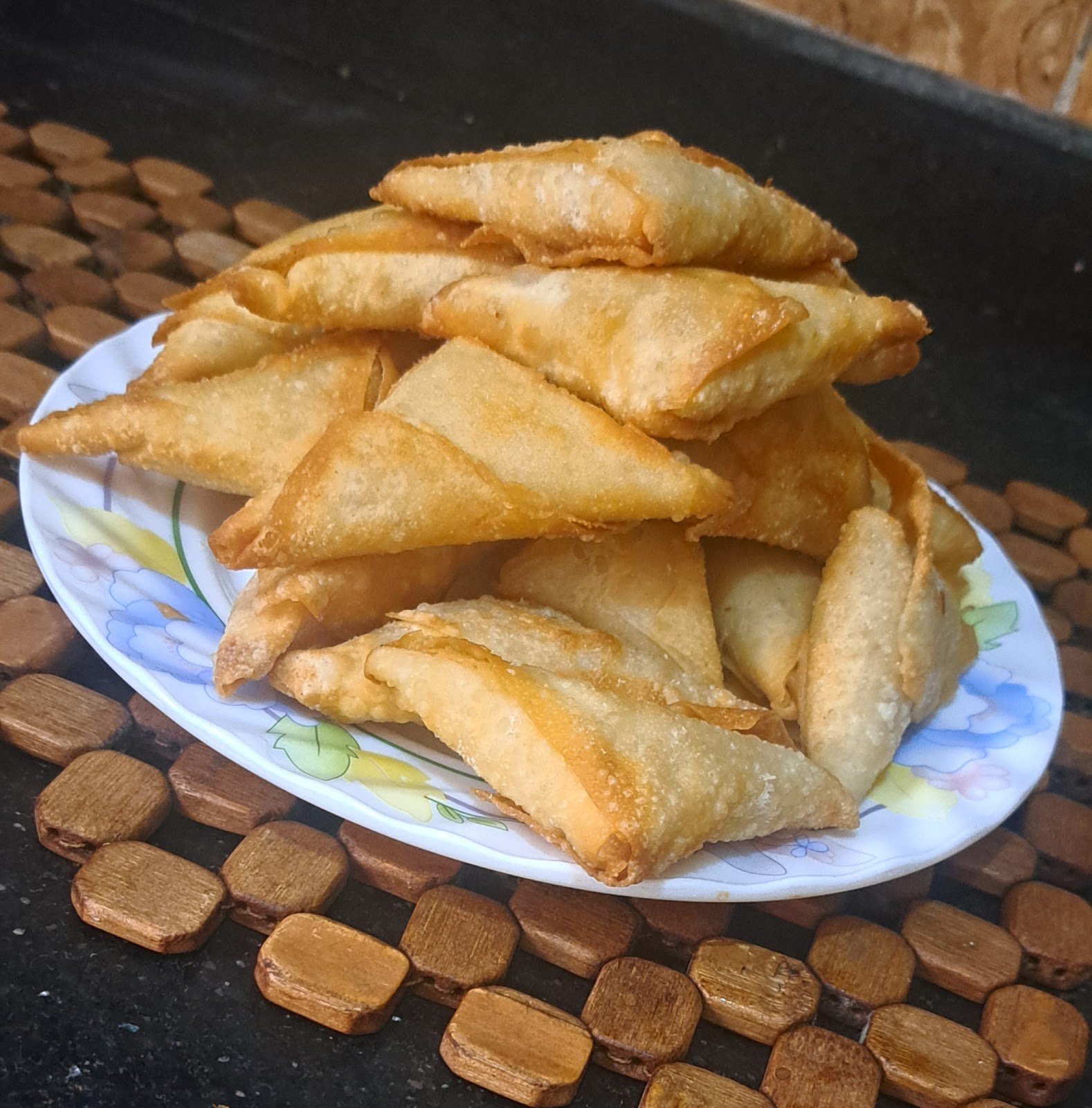سمبوسك جاهزة مقرمشة